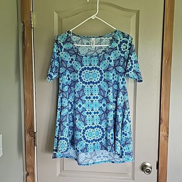 LuLaRoe perfect tee XS - Picture 1 of 4
